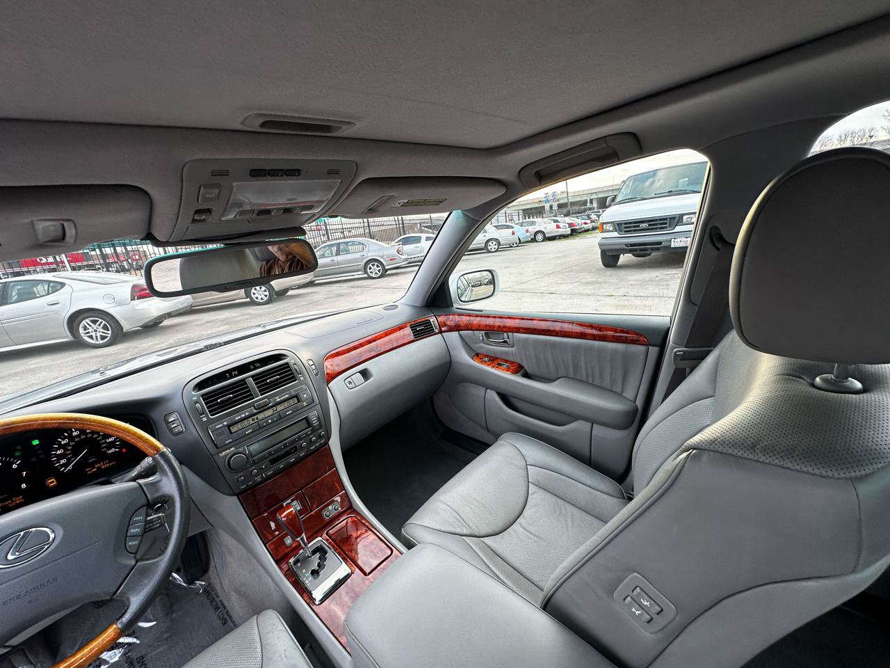 Used 2004 Lexus LS 430 w/ Premium Pkg RWD image 38