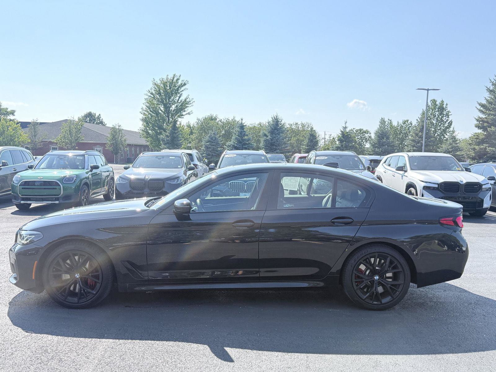 Used 2023 BMW 540i xDrive w/ M Sport Package AWD/4WD image 4