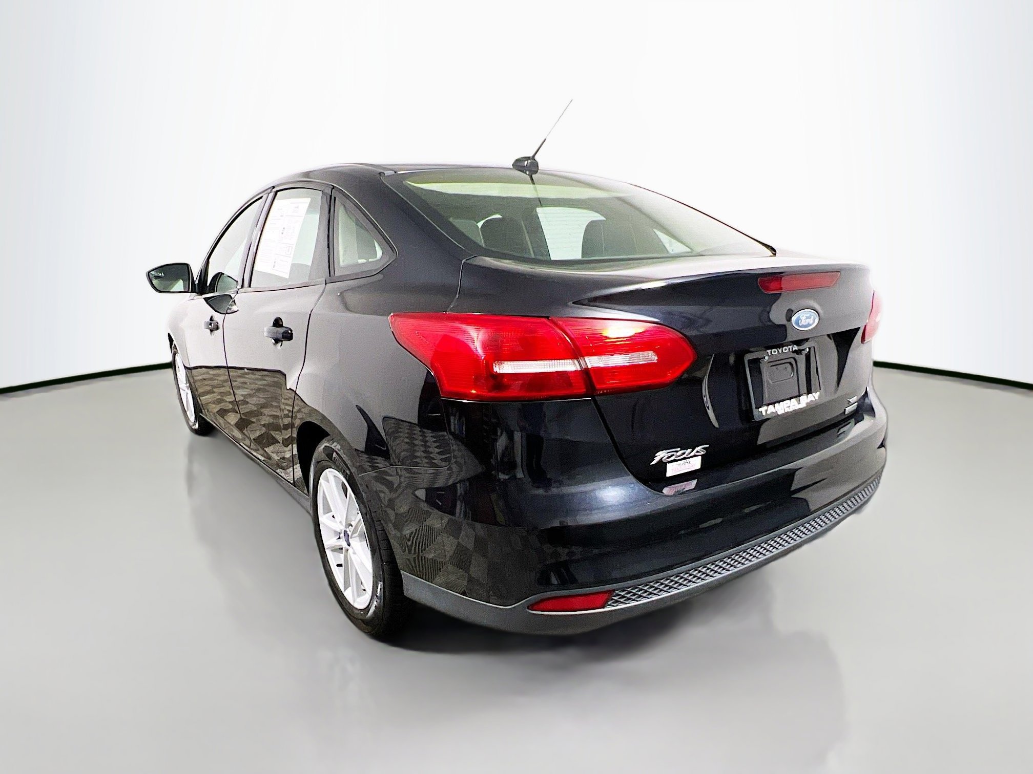 Used 2018 Ford Focus SE image 8