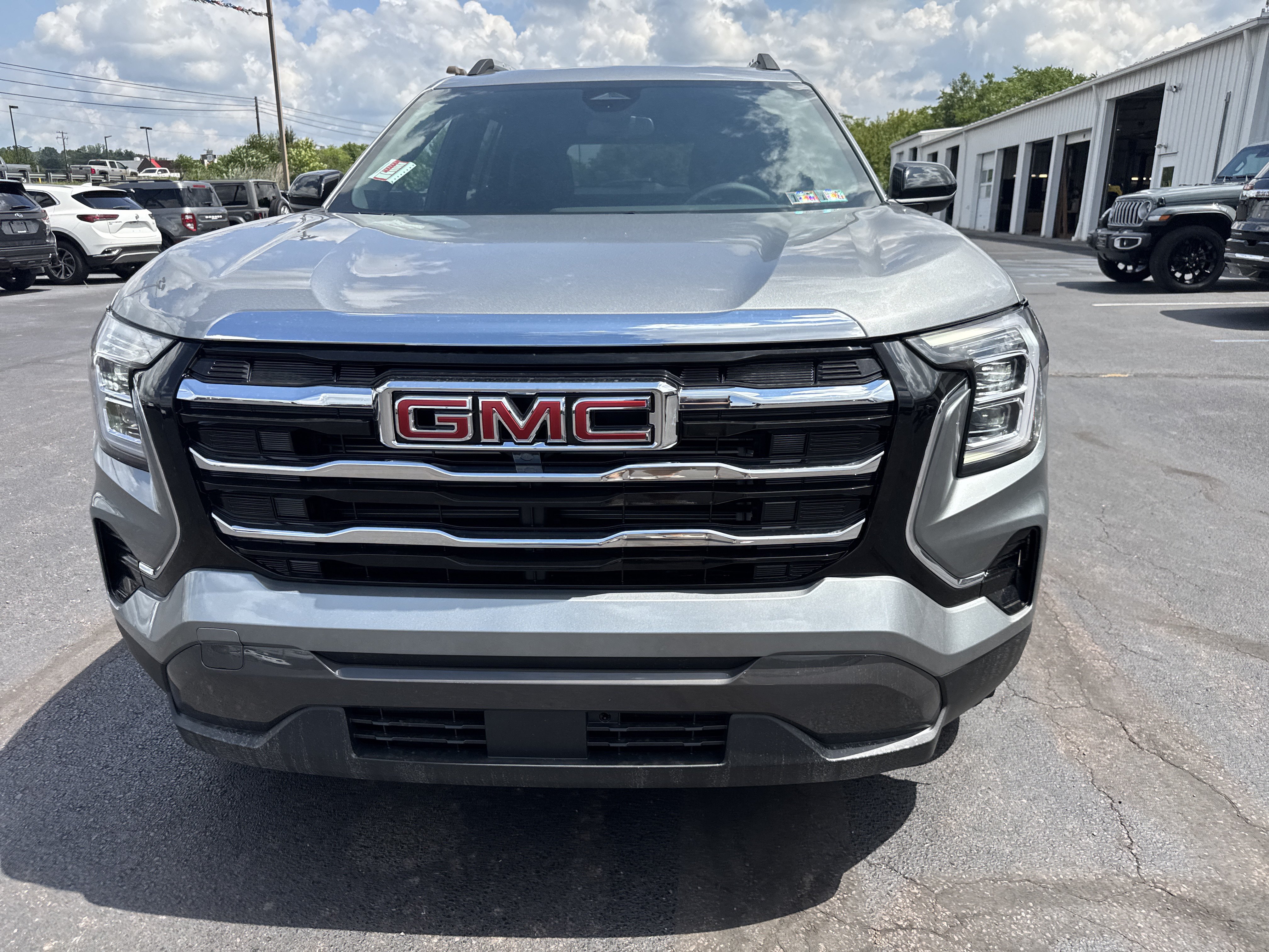 New 2027 GMC Terrain Elevation w/ Elevation Premium Package AWD/4WD image 9