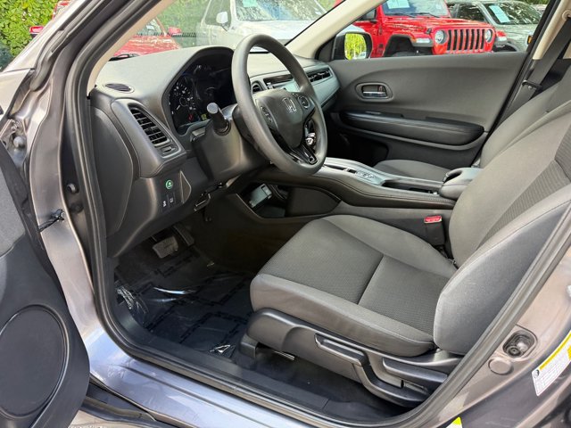 Used 2021 Honda HR-V LX image 12