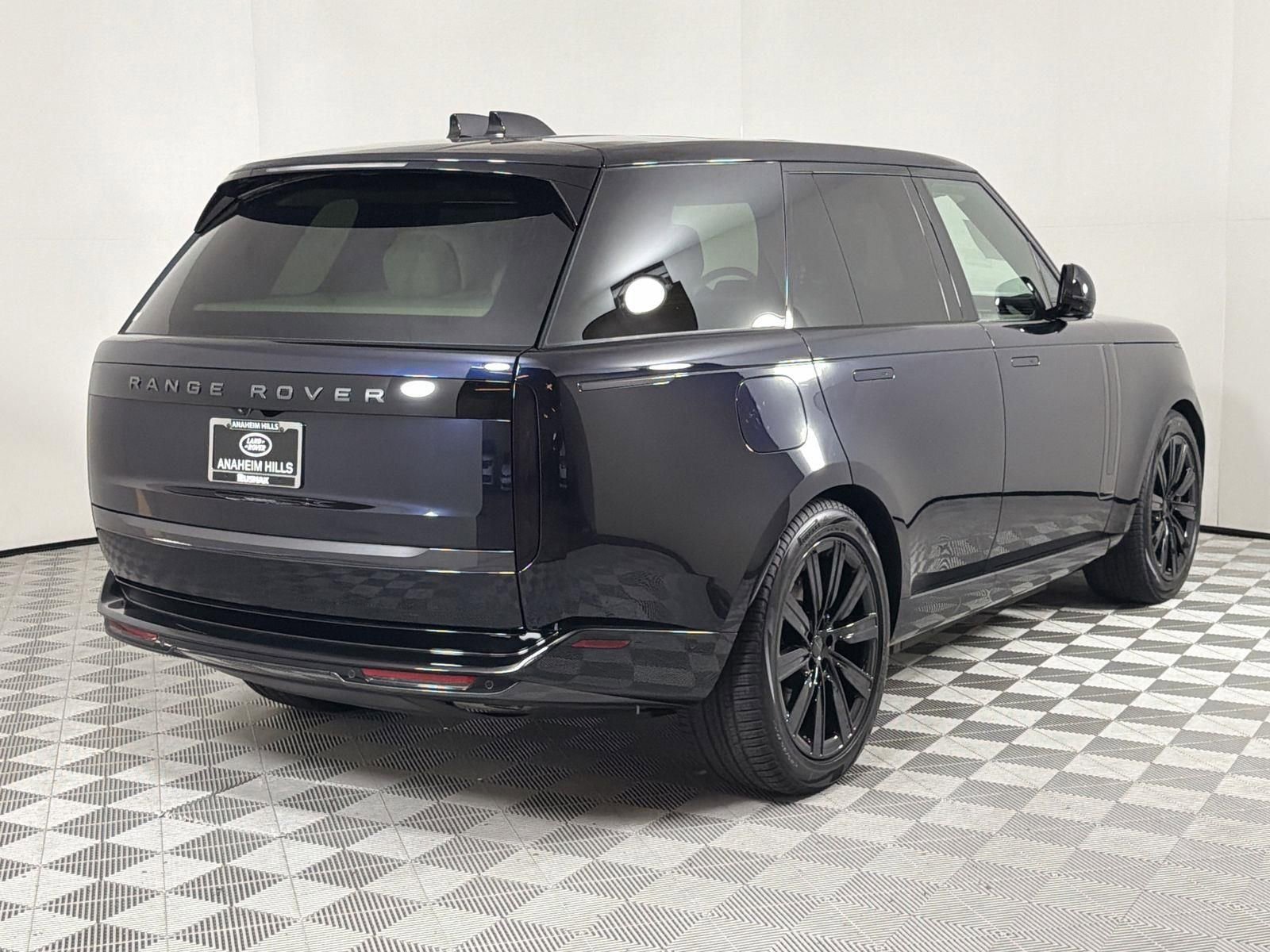 New 2026 Land Rover Range Rover Autobiography image 5