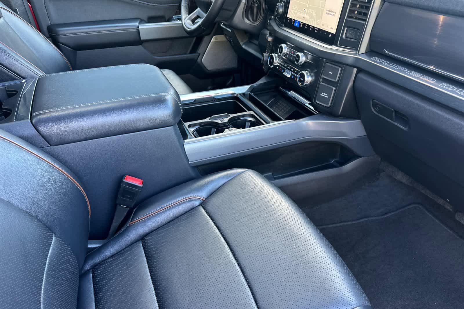 Certified 2025 Ford F350 Lariat w/ Lariat Ultimate Package AWD/4WD image 15