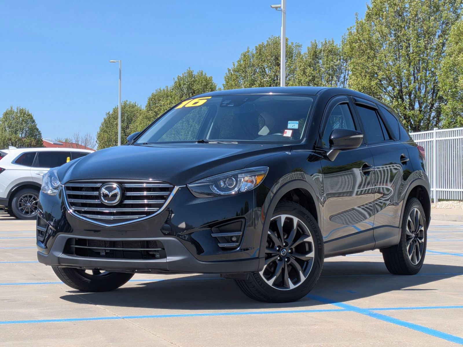Used 2016 MAZDA CX-5 Grand Touring image 2