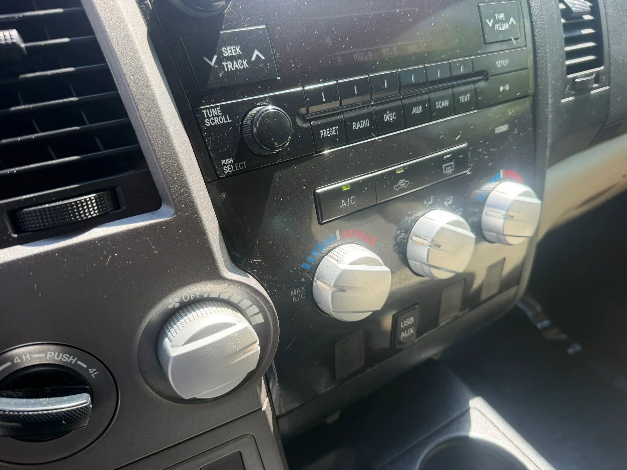 Used 2012 Toyota Tundra 4x4 CrewMax w/ Tow Pkg image 25