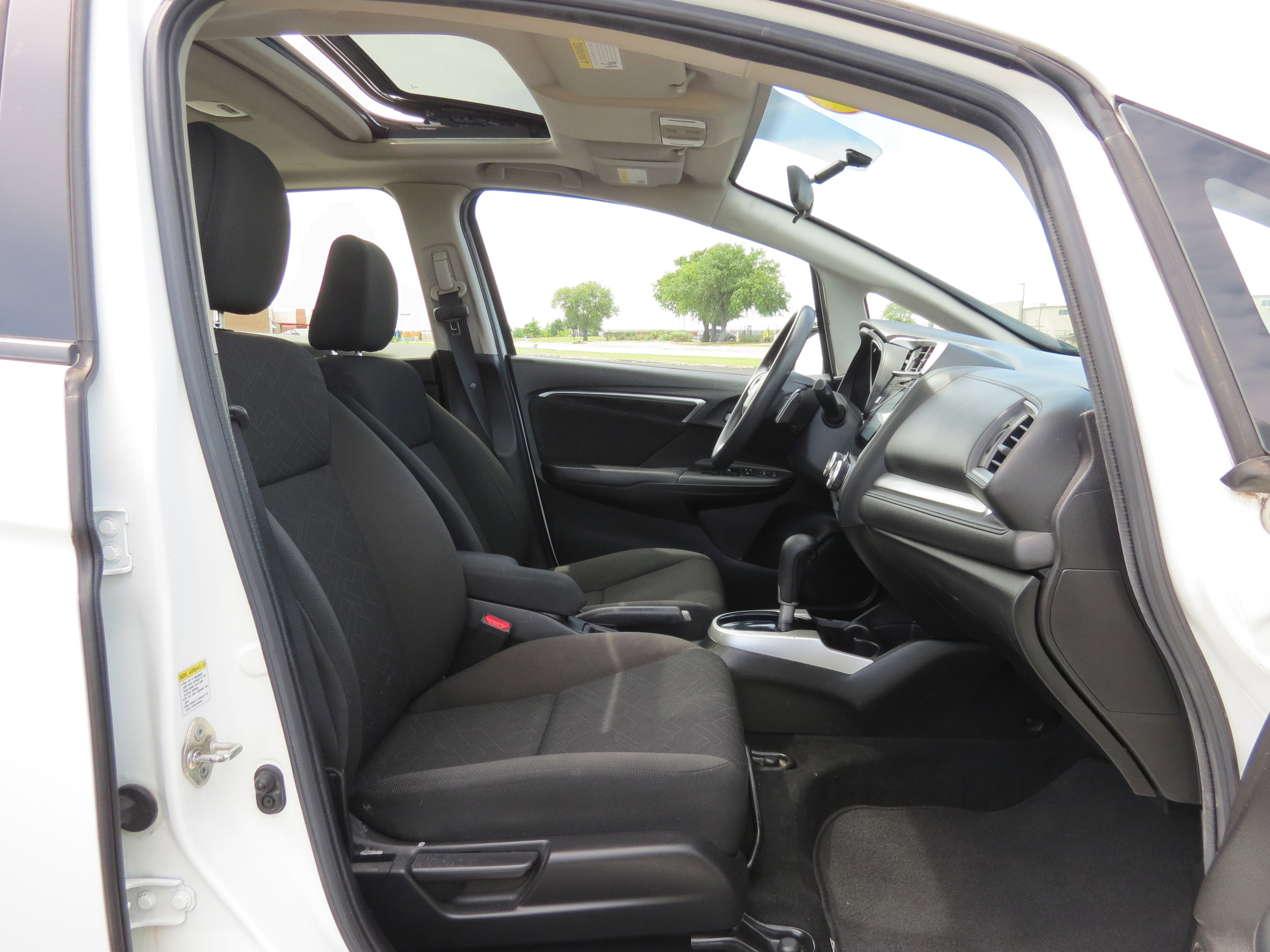 Used 2016 Honda Fit EX image 33