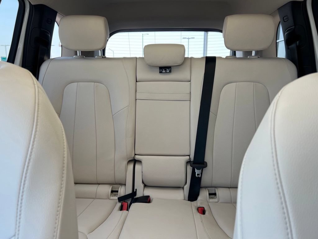 Used 2022 Mercedes-Benz GLB 250 image 30