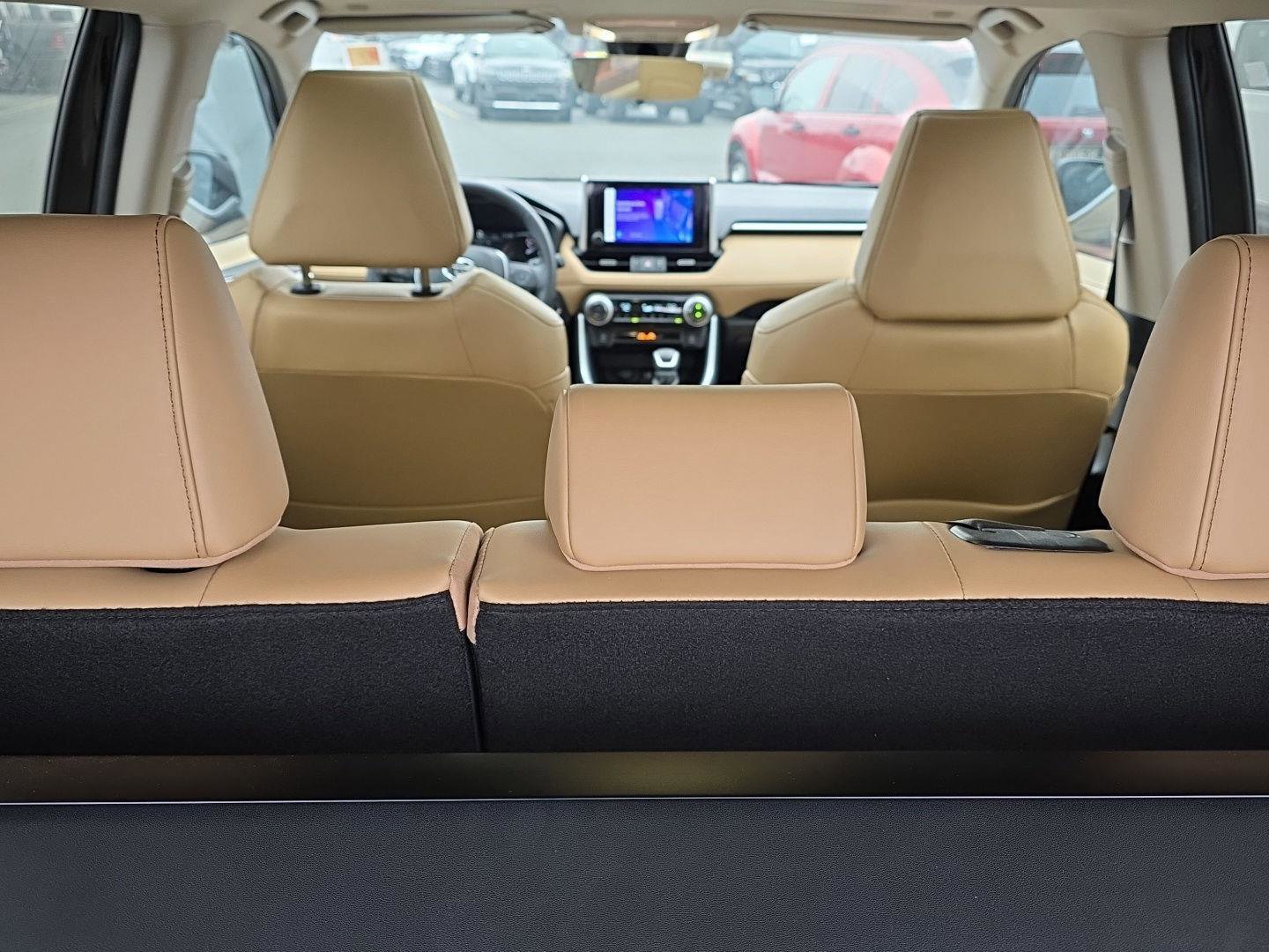 Used 2024 Toyota RAV4 XLE Premium image 23