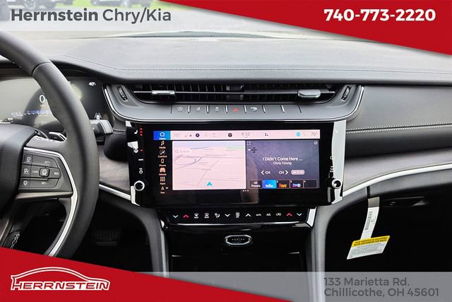 New 2026 Jeep Grand Cherokee Laredo image 9