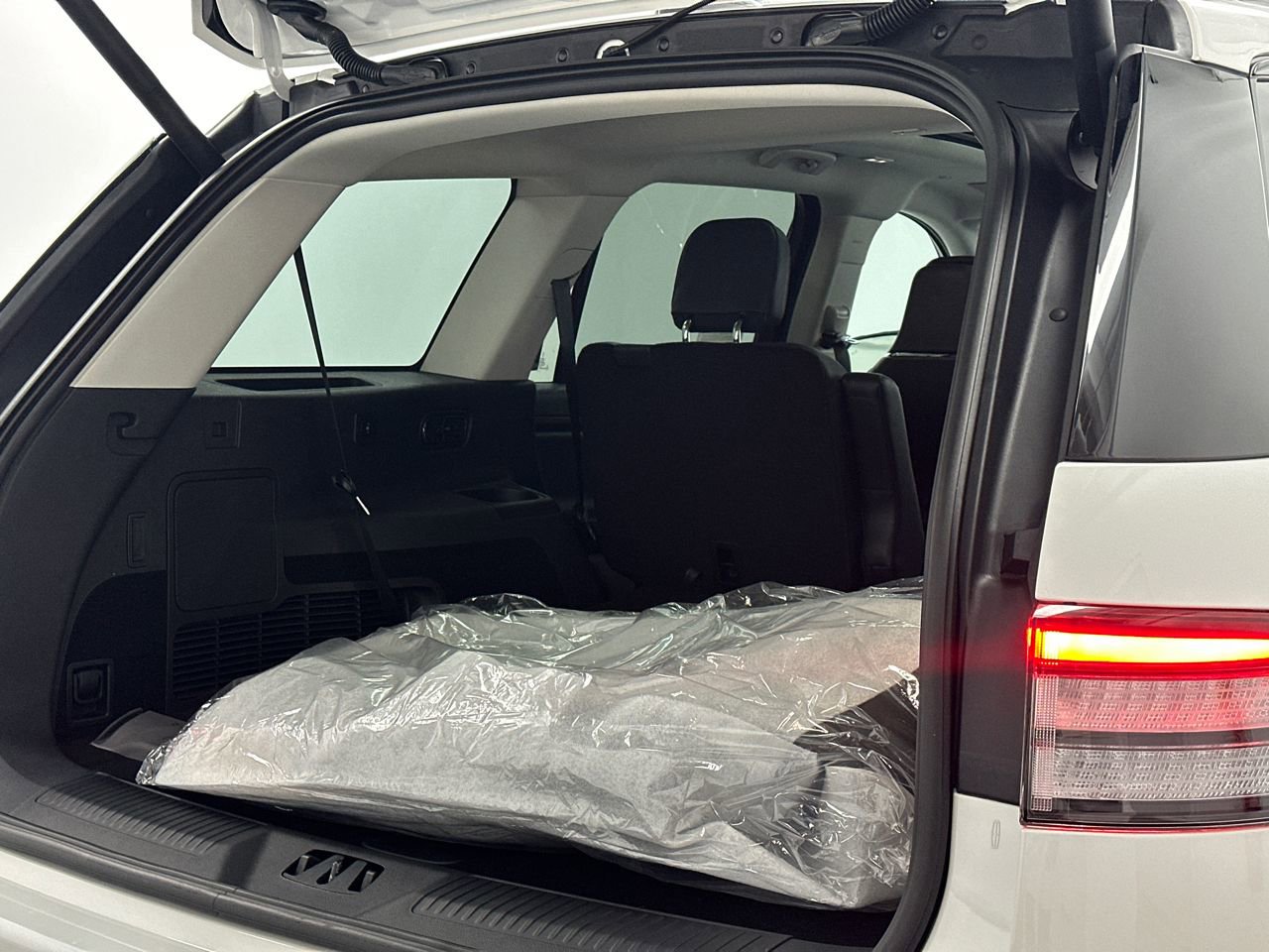 New 2026 Lincoln Aviator Reserve AWD/4WD image 8