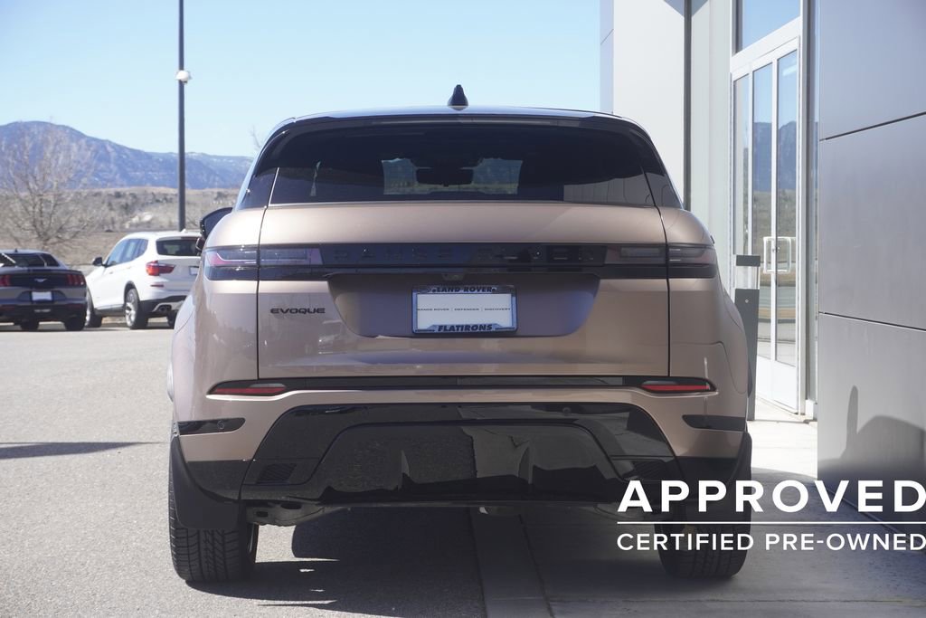 Used 2026 Land Rover Range Rover Evoque Dynamic SE AWD/4WD image 6