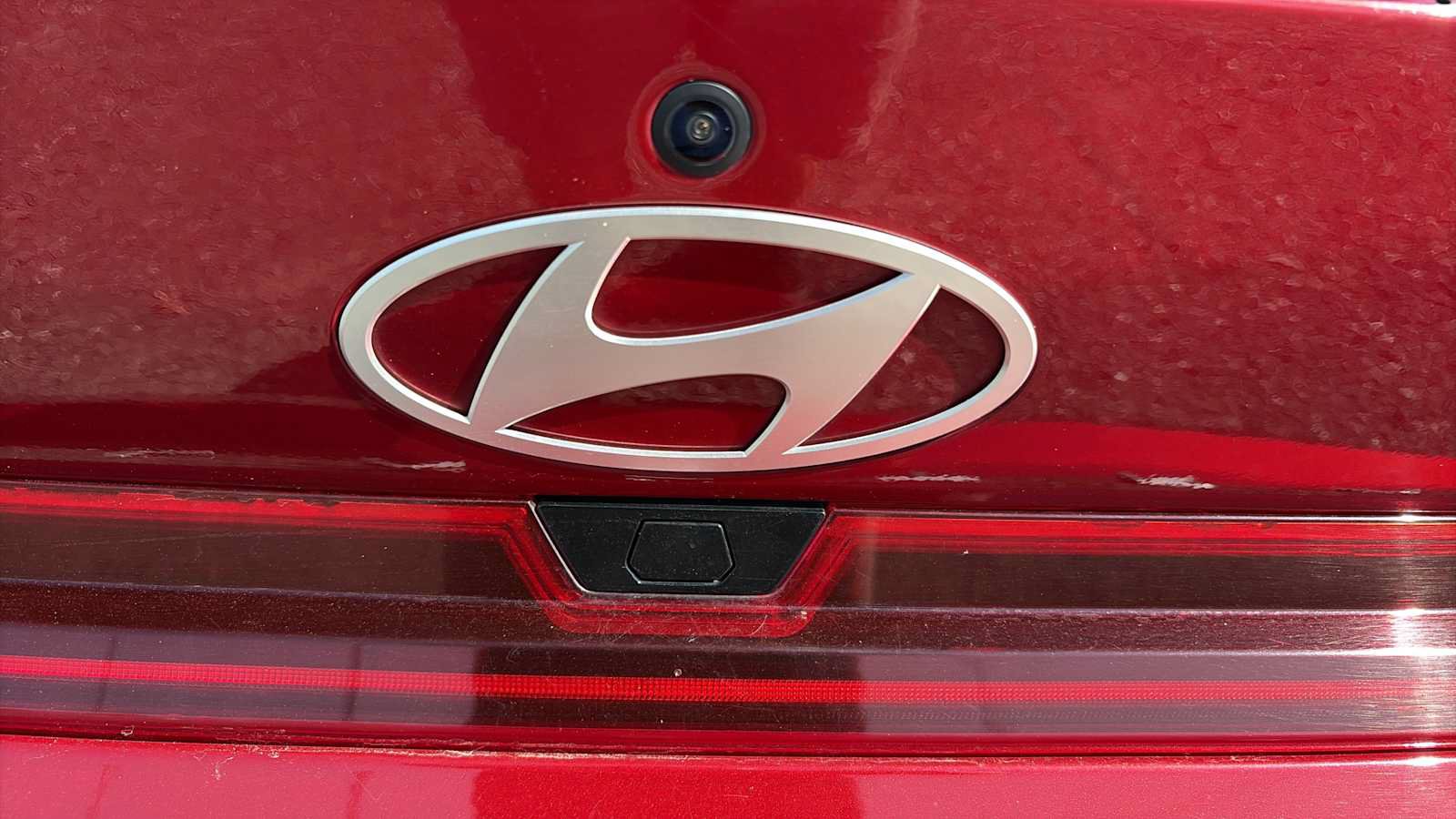 Used 2024 Hyundai Elantra Limited FWD image 30