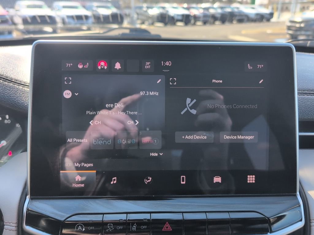 Used 2022 Jeep Compass Limited image 32