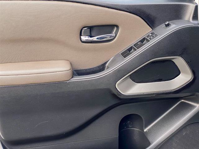 Used 2023 Nissan Frontier SV w/ SV Convenience Package image 19