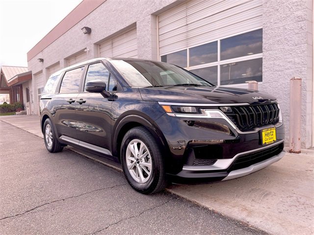 Used 2024 Kia Carnival LX image 10