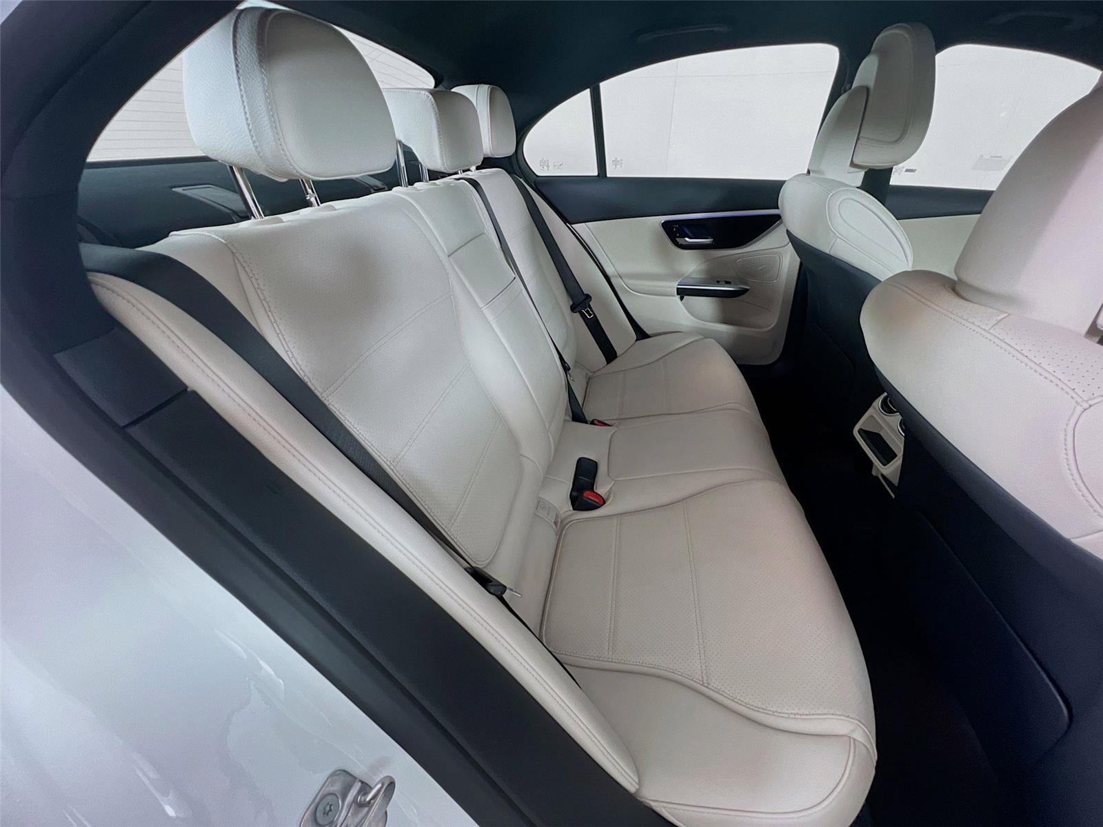 New 2026 Mercedes-Benz C 300 4MATIC Sedan image 26