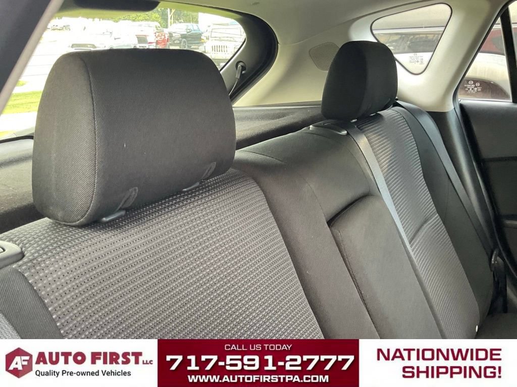 Used 2013 MAZDA MAZDA3 i Touring FWD image 14