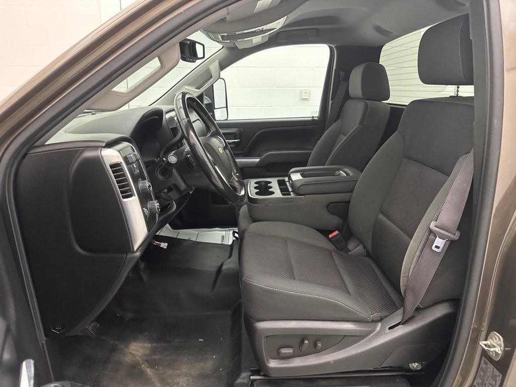 Used 2015 Chevrolet Silverado 2500 LT w/ LT Convenience Package AWD/4WD image 19