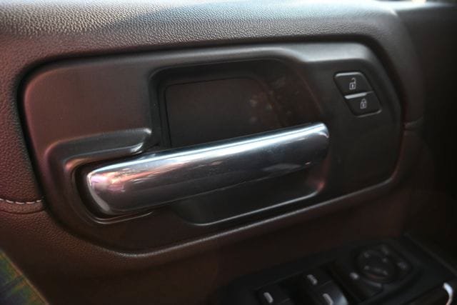 Used 2022 Chevrolet Silverado 2500 LT AWD/4WD image 38