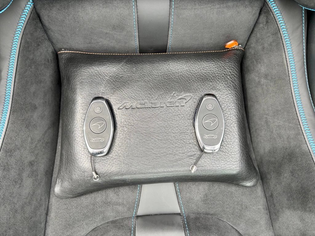 Used 2022 McLaren 720S Spider RWD image 32