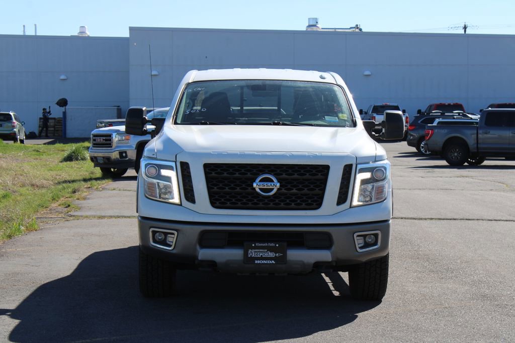 Used 2018 Nissan Titan PRO-4X image 8