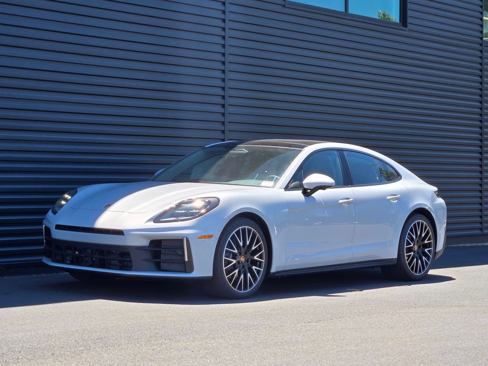 New 2026 Porsche Panamera RWD image 1