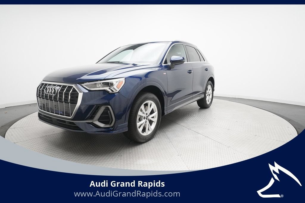 Certified 2025 Audi Q3 2.0T Premium Plus w/ Premium Plus Package