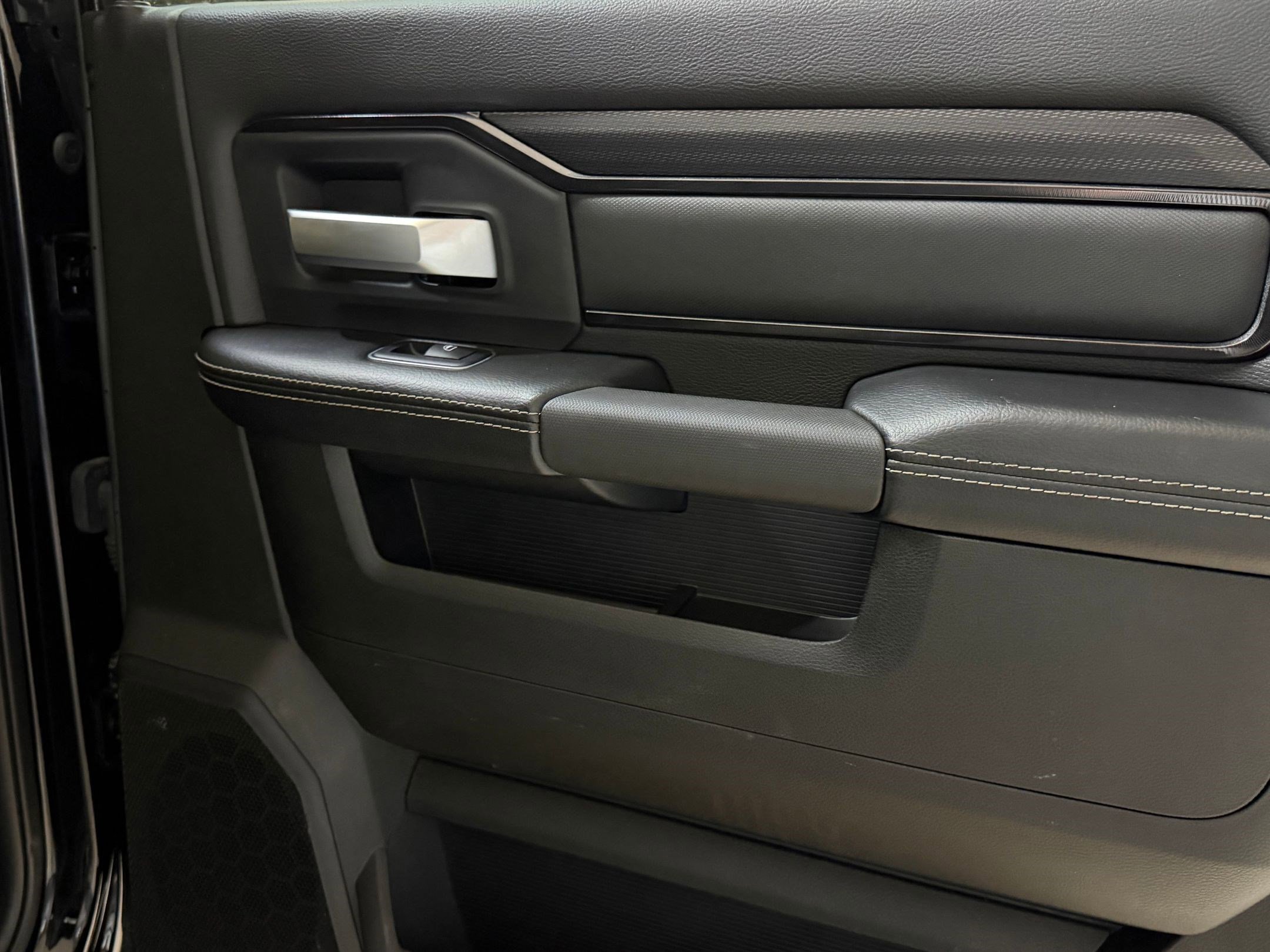 Used 2024 RAM 2500 Rebel image 45