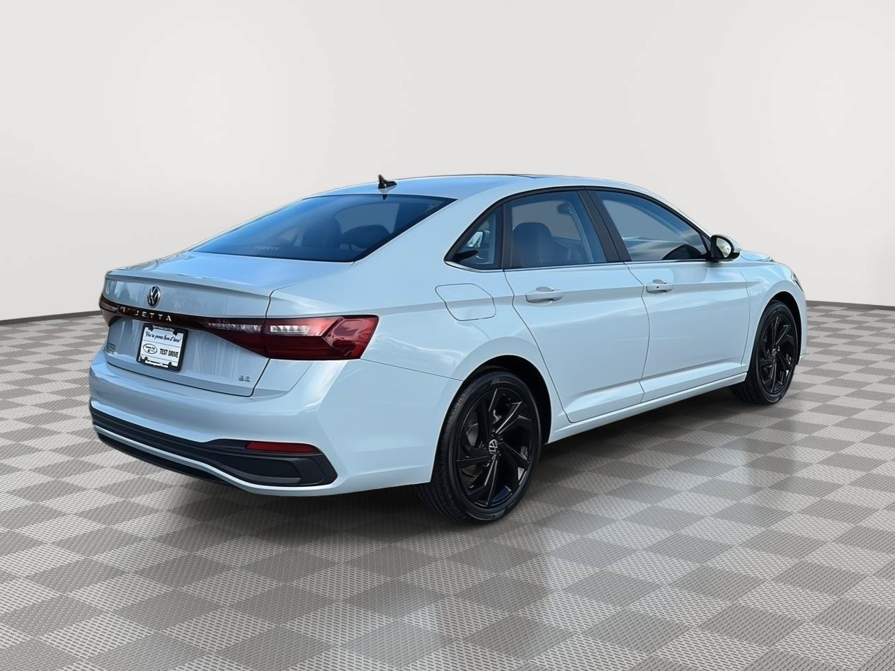 New 2026 Volkswagen Jetta SE FWD image 5