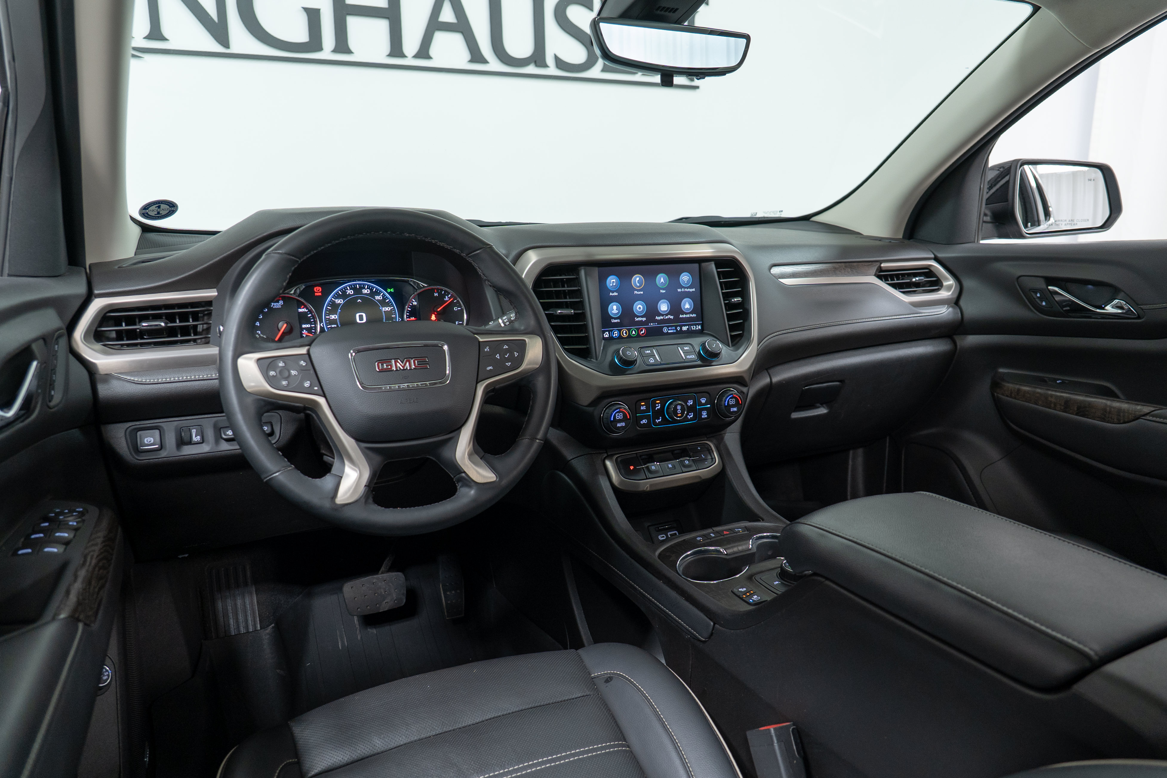 Used 2023 GMC Acadia Denali w/ Denali Ultimate Package FWD image 16