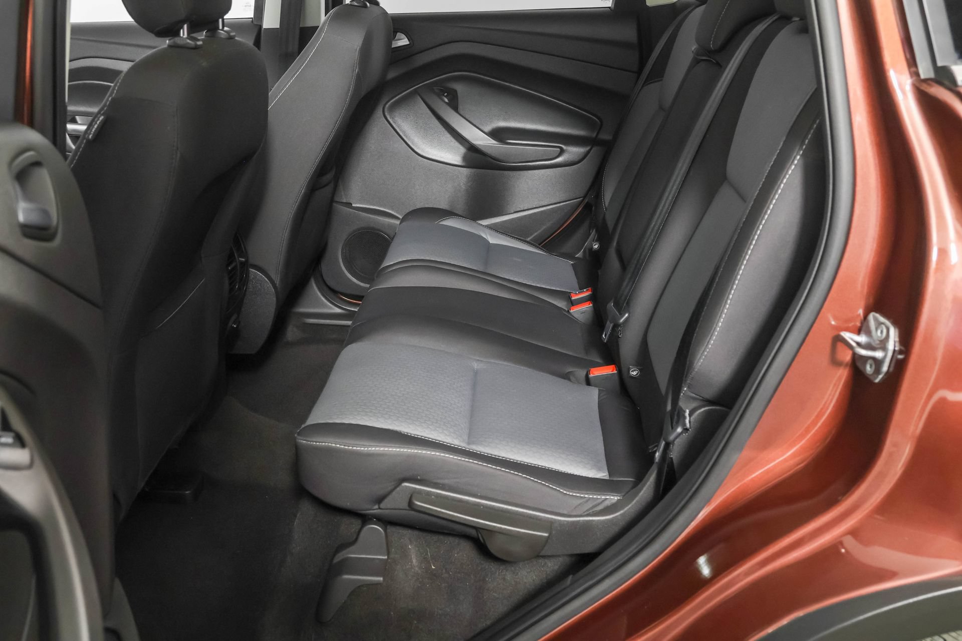 Used 2018 Ford Escape SE FWD image 36