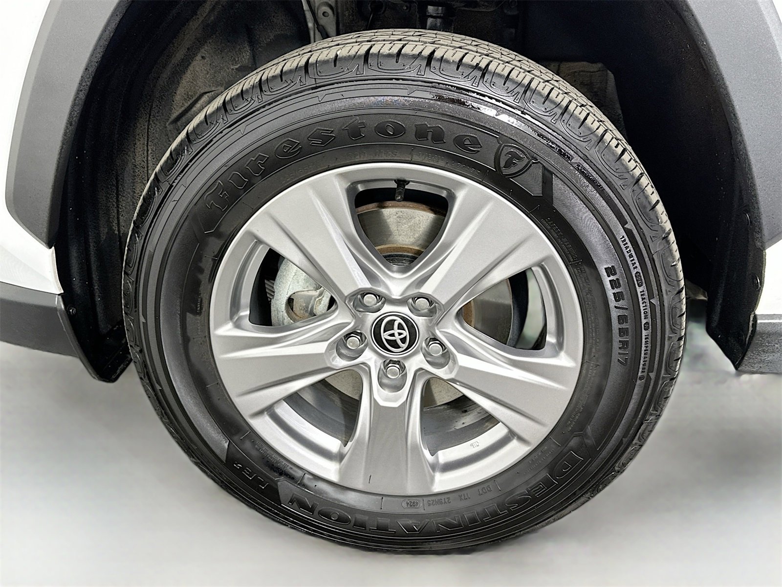 Certified 2024 Toyota RAV4 XLE image 30