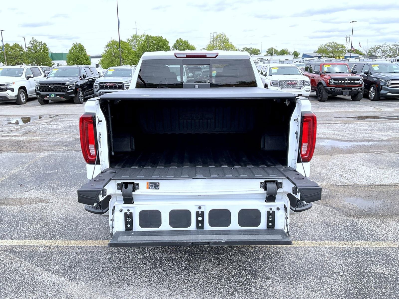 Certified 2021 GMC Sierra 1500 SLT w/ SLT Premium Package AWD/4WD image 21