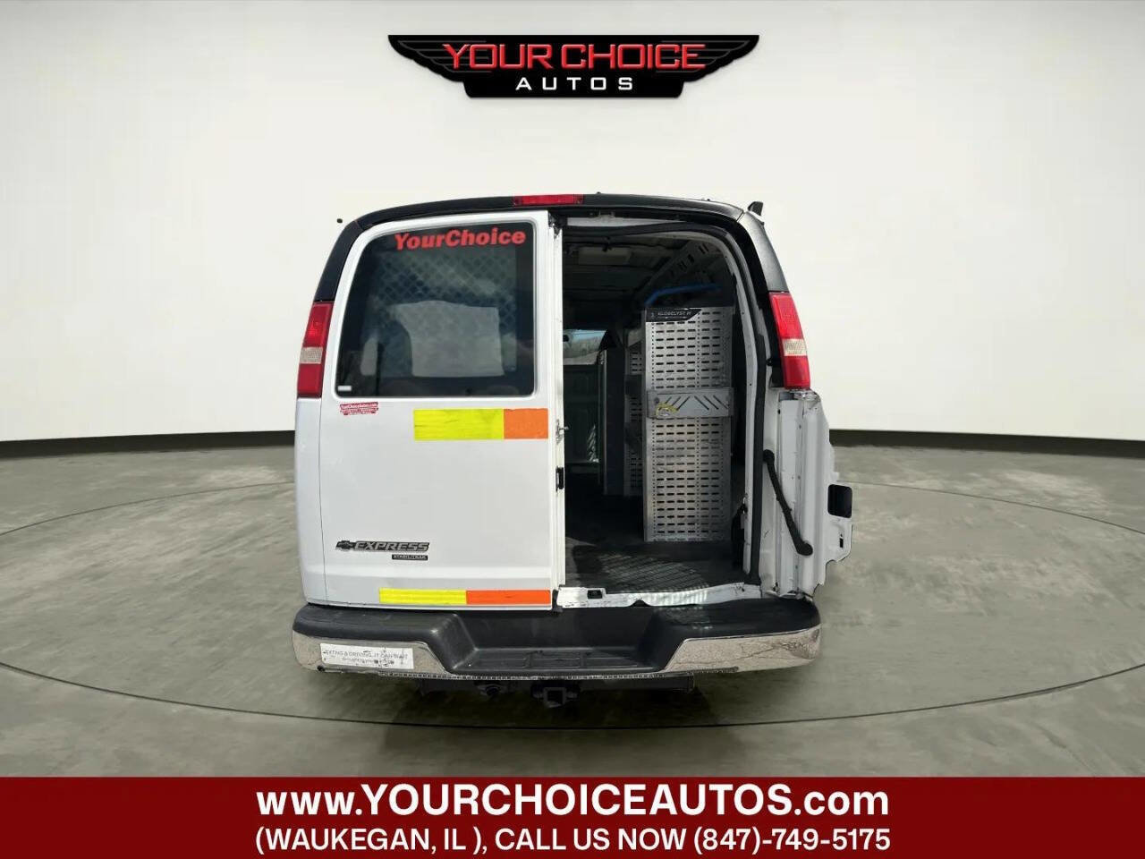 Used 2014 Chevrolet Express 2500 image 9