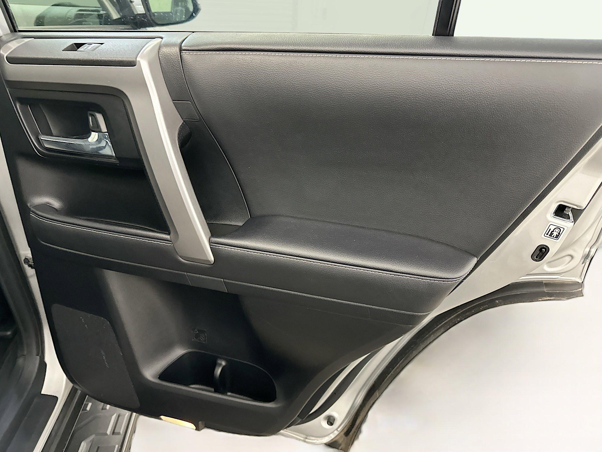 Used 2024 Toyota 4Runner SR5 Premium image 31