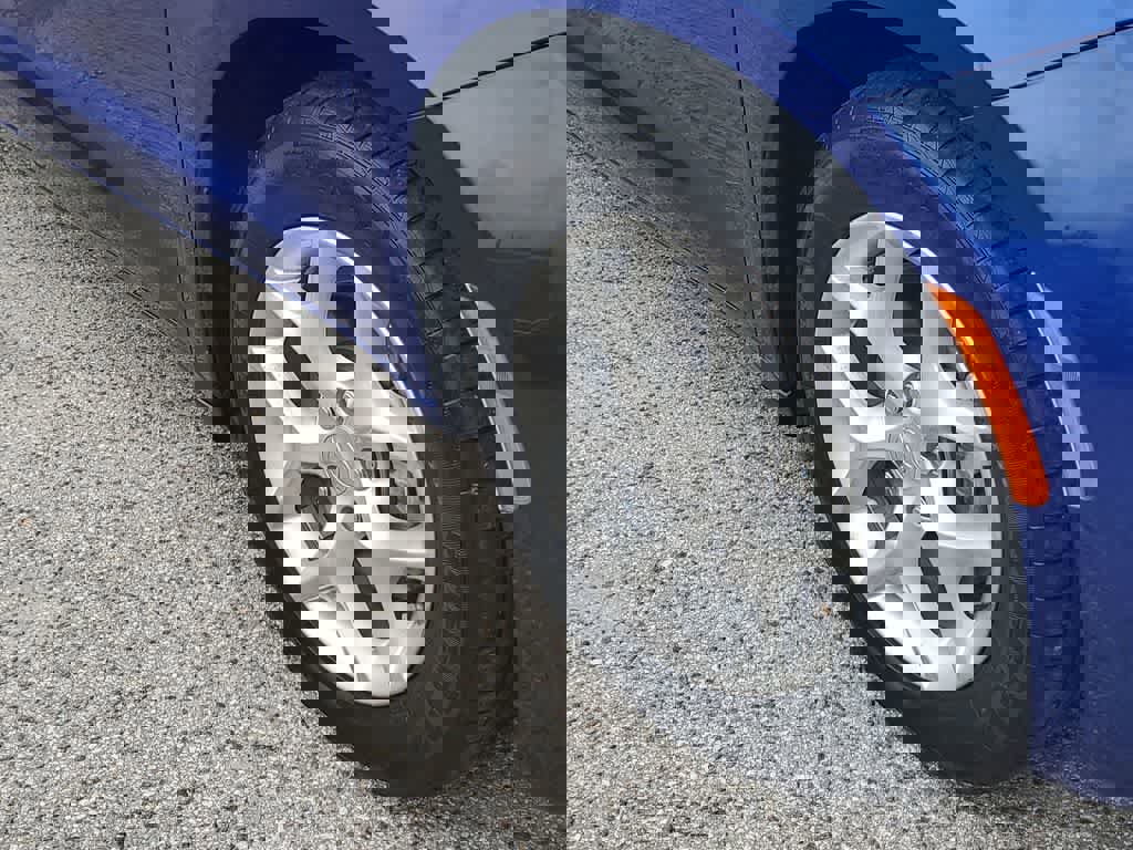 Used 2020 Chrysler Pacifica Touring w/ Tire & Wheel Group image 5