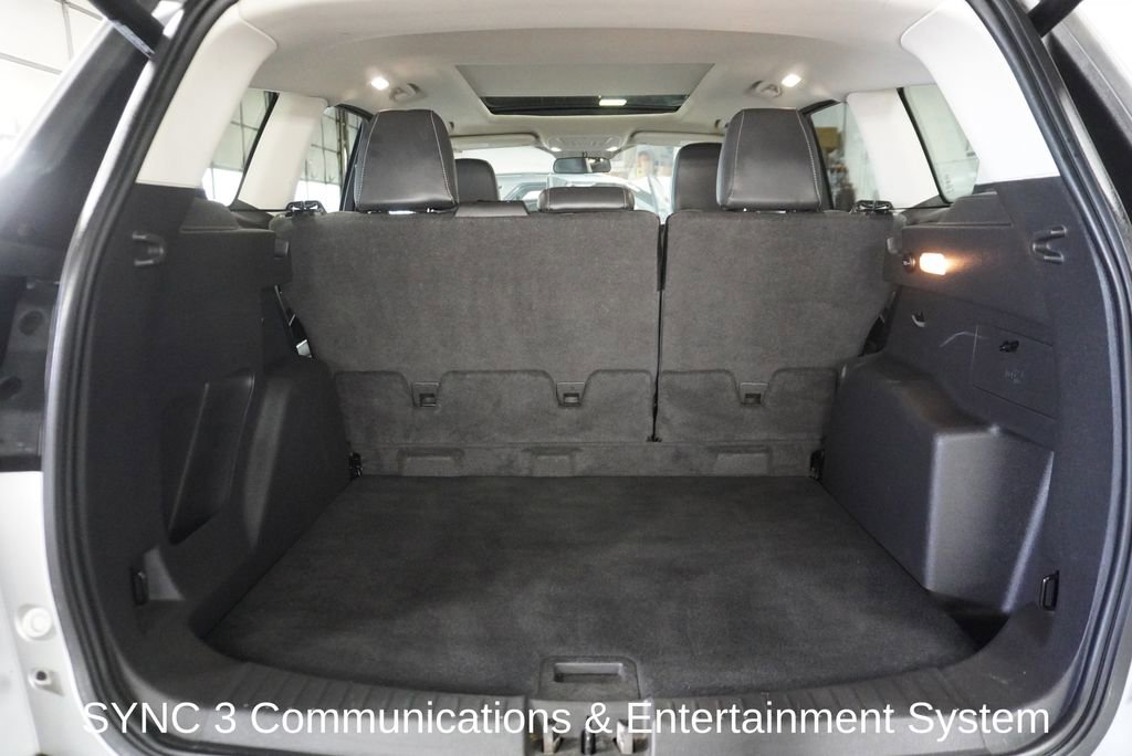 Used 2019 Ford Escape SEL image 5