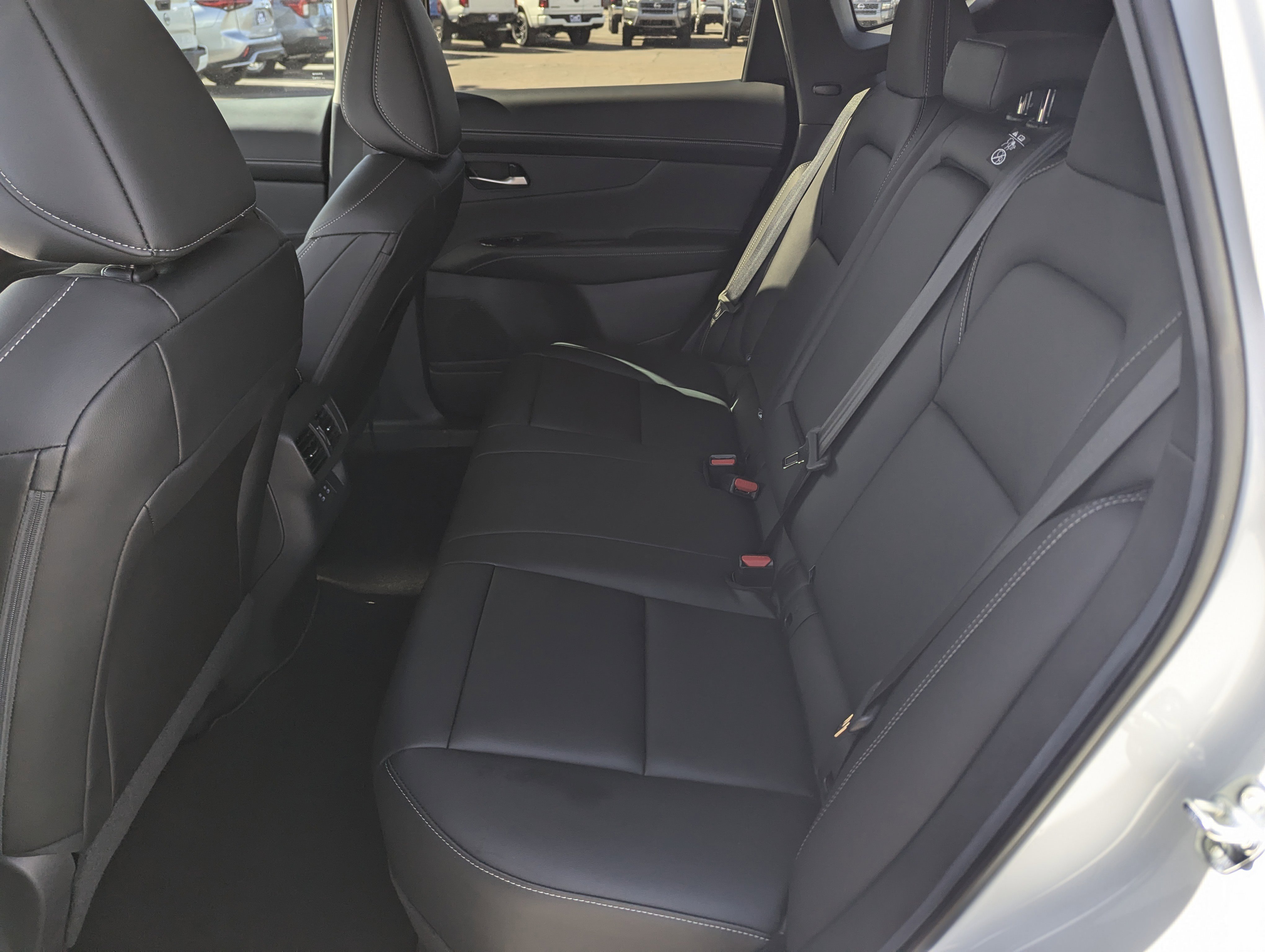 Certified 2025 Nissan Murano SL w/ Cargo Package image 8