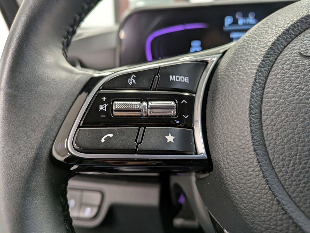 Used 2025 Kia Seltos S image 17