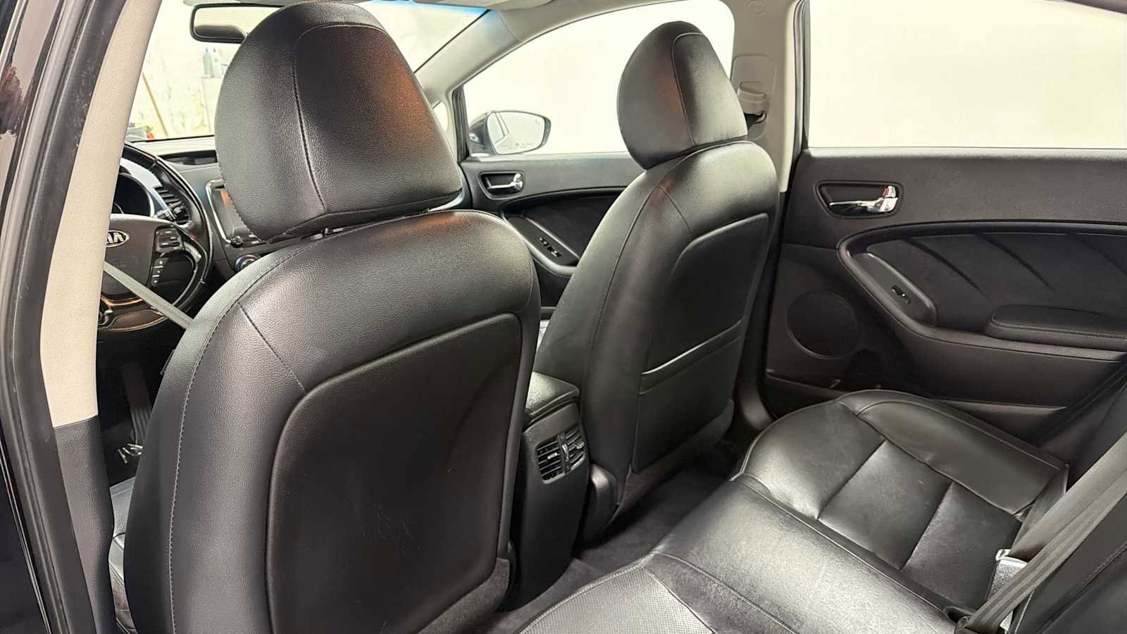 Used 2017 Kia Forte EX w/ EX Premium Plus Package image 25