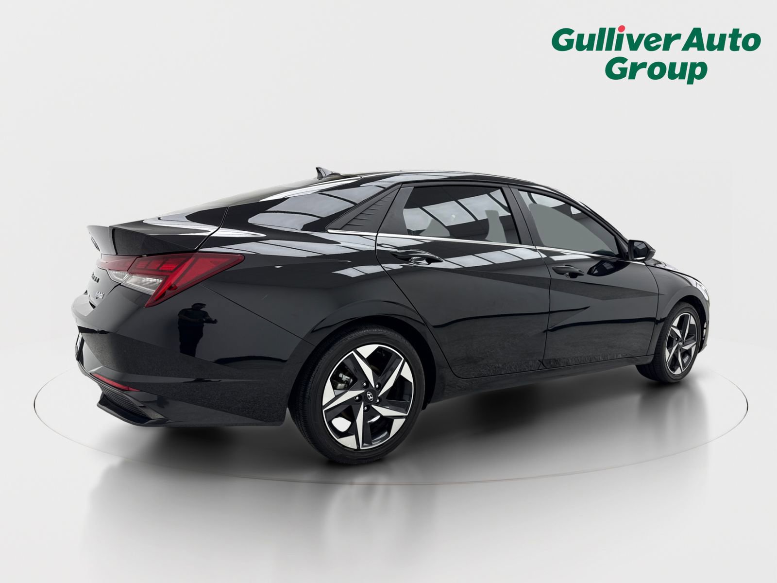 Used 2023 Hyundai Elantra Limited image 9