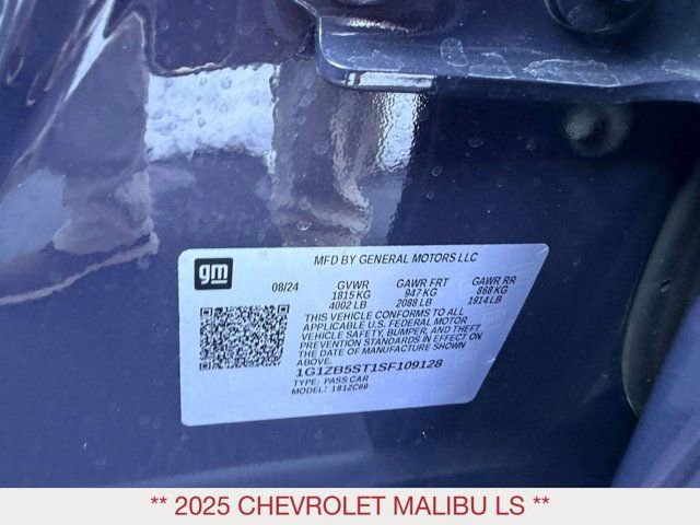 Used 2025 Chevrolet Malibu LS image 17