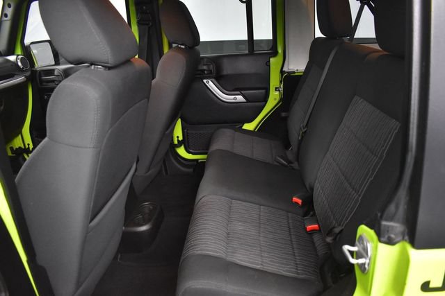 Used 2012 Jeep Wrangler Unlimited Sahara AWD/4WD image 15