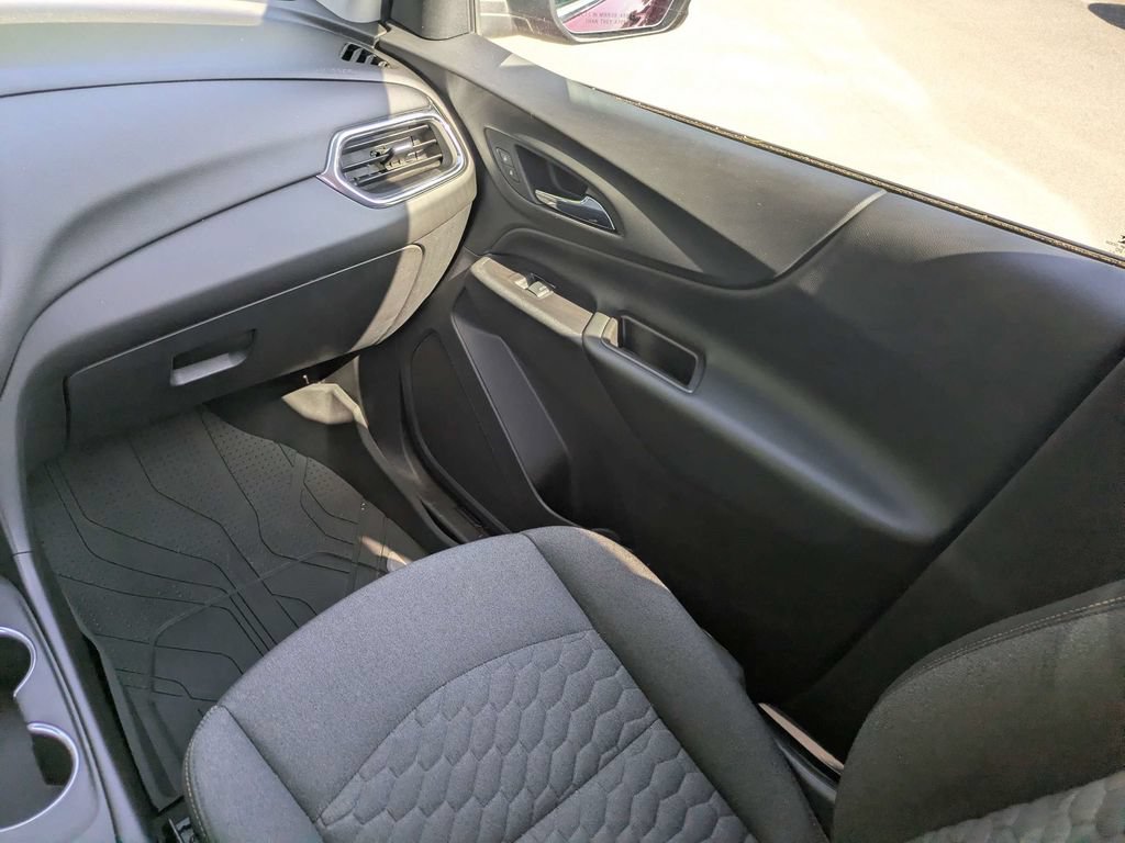 Used 2020 Chevrolet Equinox LT FWD image 18