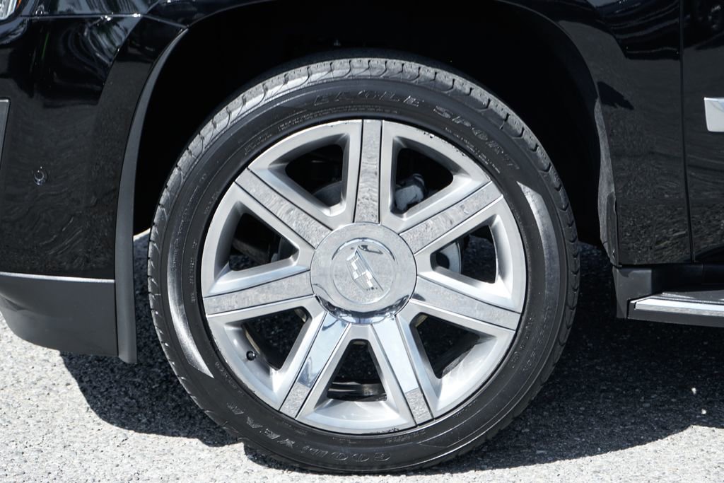 Used 2018 Cadillac Escalade ESV Premium Luxury AWD/4WD image 48