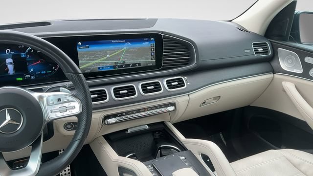 Used 2023 Mercedes-Benz GLS 450 4MATIC image 11