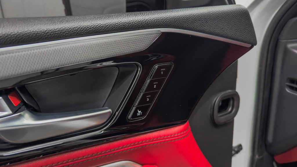 Used 2024 Acura MDX A-Spec image 30