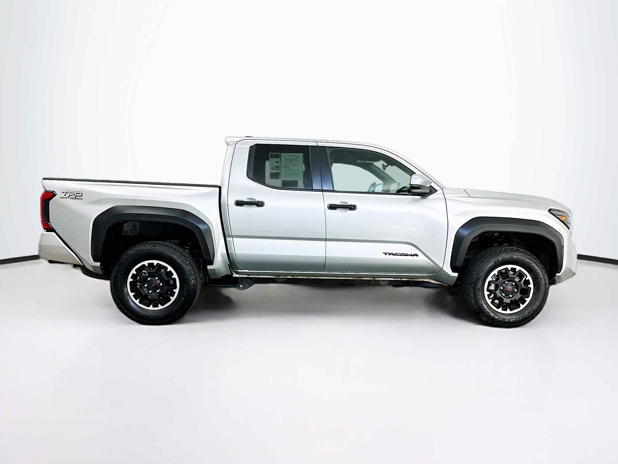 Used 2025 Toyota Tacoma TRD Off-Road AWD/4WD image 10