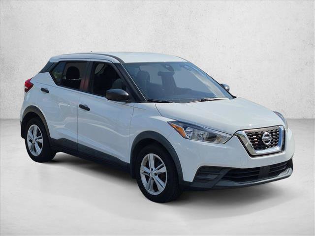 Used 2020 Nissan Kicks S FWD image 3