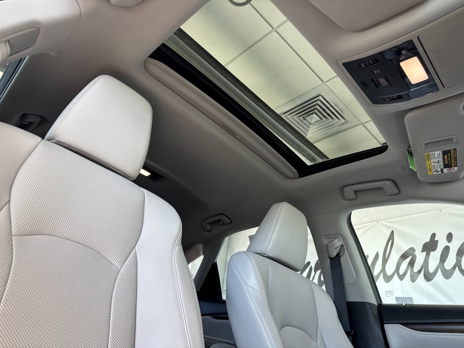 Used 2022 Lexus RX 450h AWD w/ Premium Package image 18